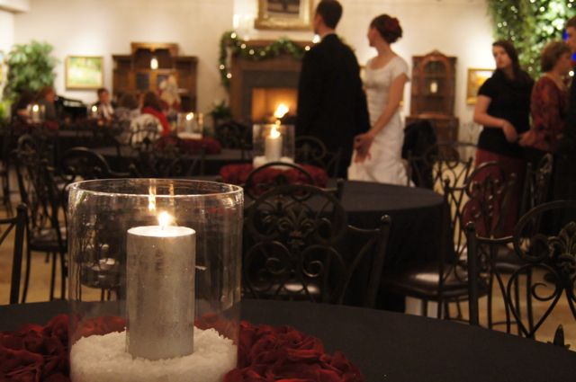 For stress-free and romantic wedding reception in Salt Lake City, choose Ivy House weddings.