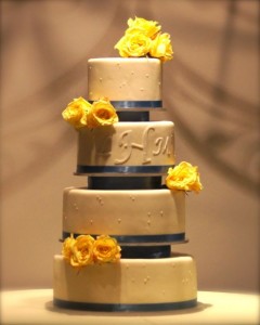 Wedding cake at Ivy House Wedding venue in Utah