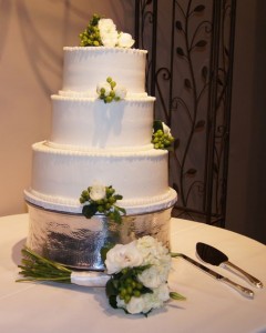 Elegant simple cake by Schmidts Bakery