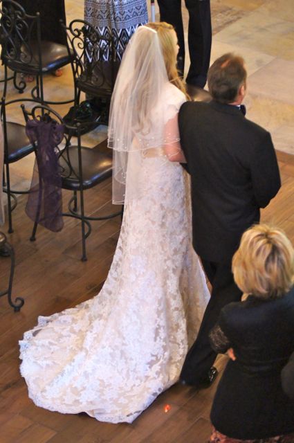 Elegant bride in Salt Lake wedding reception center