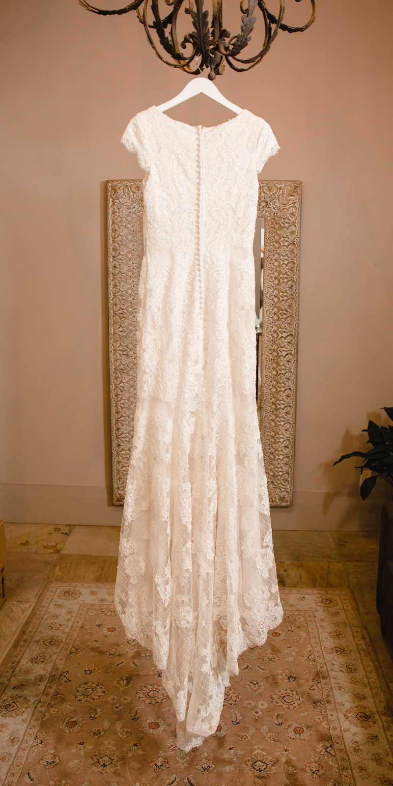 The Perfect Dress for a Utah bride